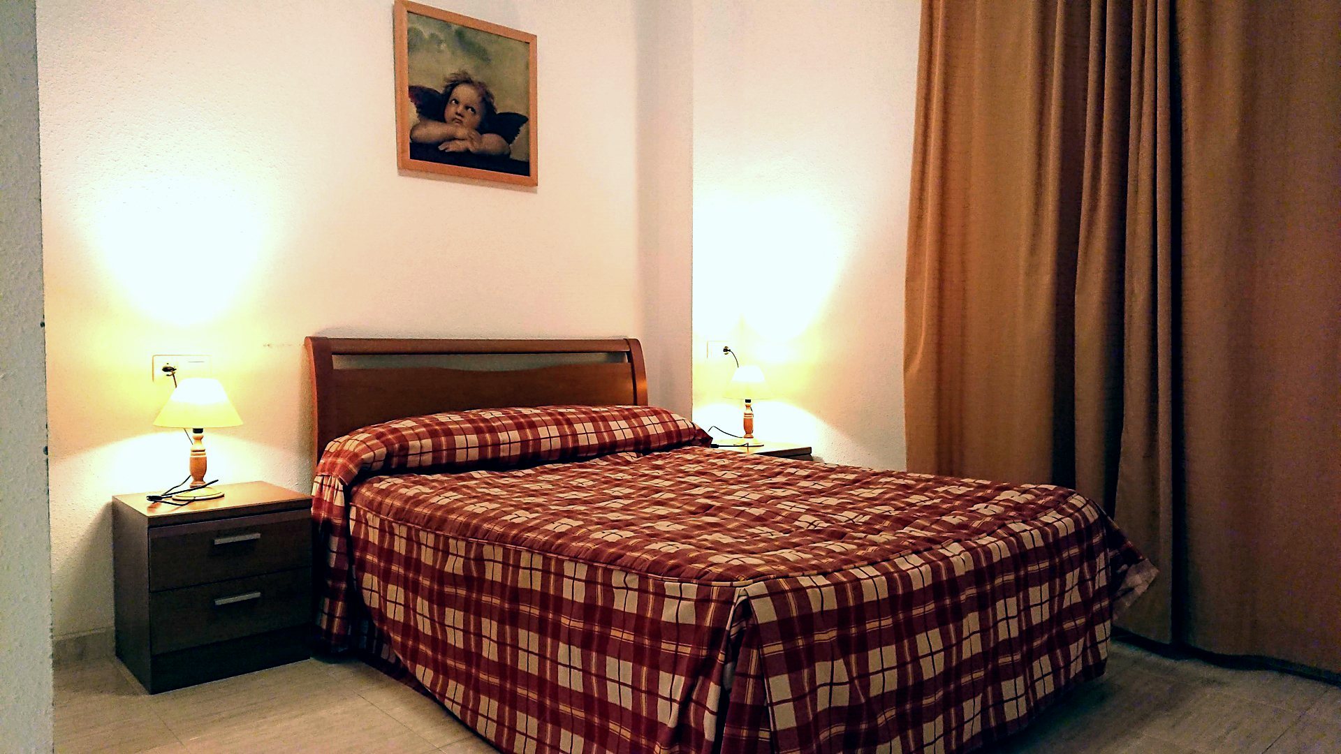 Dormitorio principal del apartamento