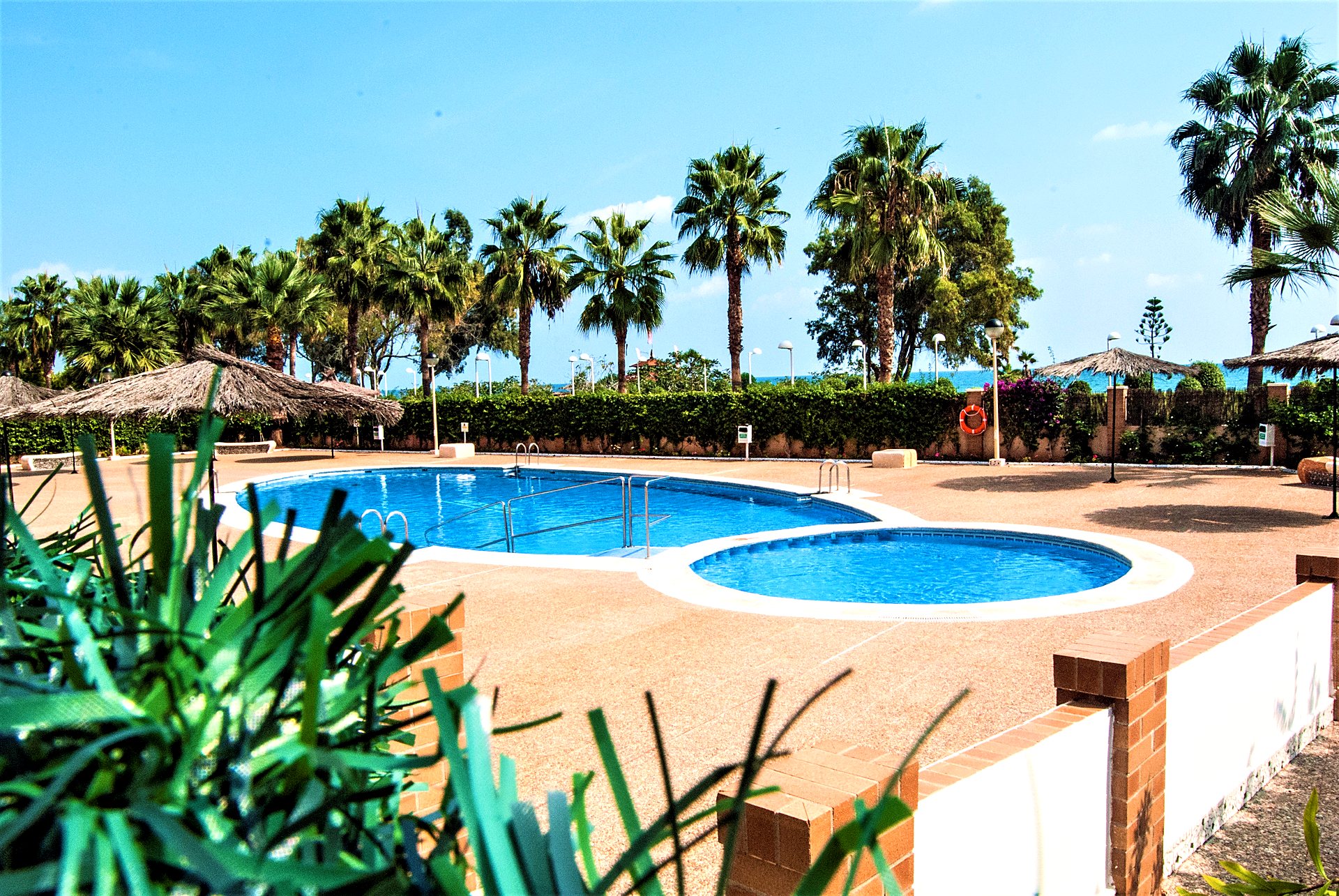 Piscina de la urbanización